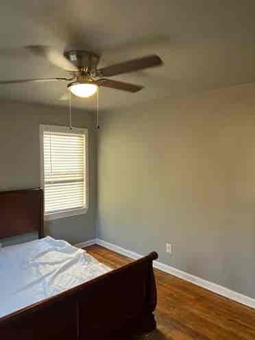 Room 4 Rent/Shared Bath w/ 1 person