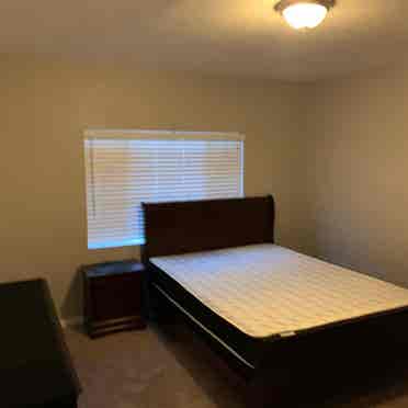 Room in downtown riverside