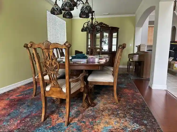 Private room private bath in 5 bed