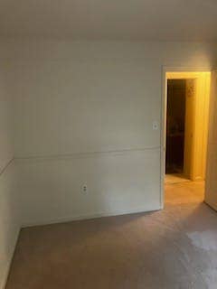 Private studio bedroom for rent