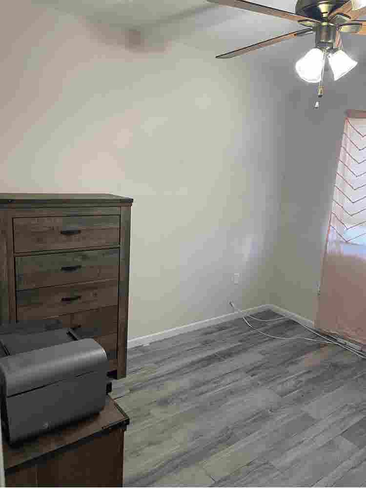 1 Room available in Homestead.