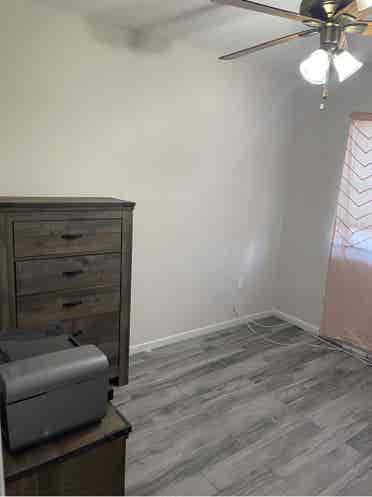 1 Room available in Homestead.