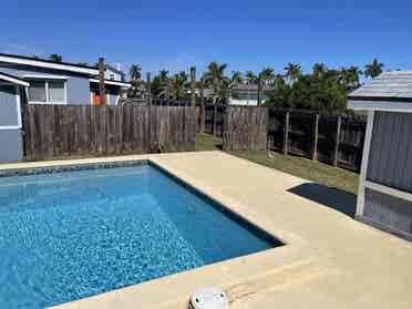 1 Room available in Homestead.