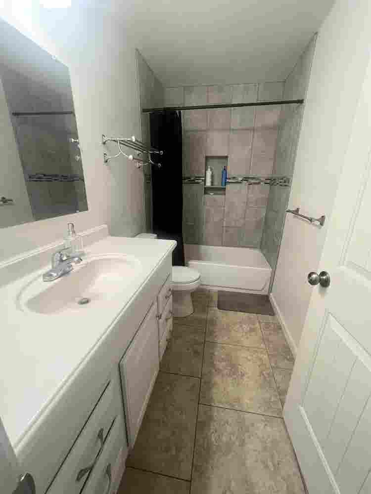 Looking for 1
Roommates ba