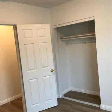 Room for rent in College Grovee