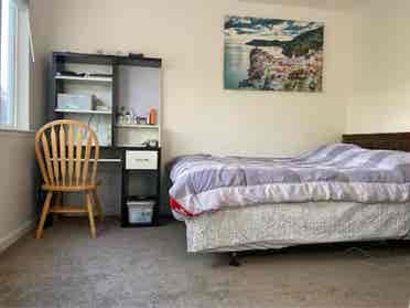 Beautiful Rolling Hills area Room