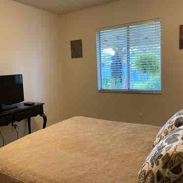 Furnished room quiet neighborhood