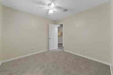 1 BR in Dallas