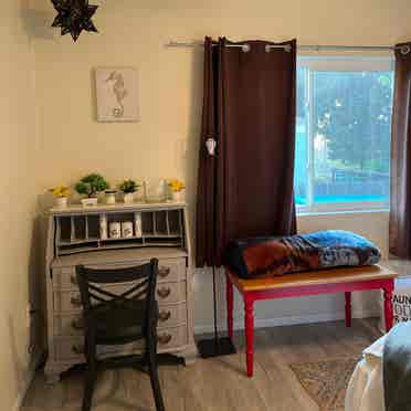 Lg bedroom with attached bath.