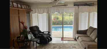 1ST MONTH --FREE RENT--
