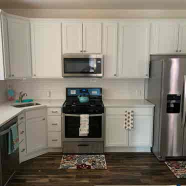 Clean 1BR Modern Living, Baltimore