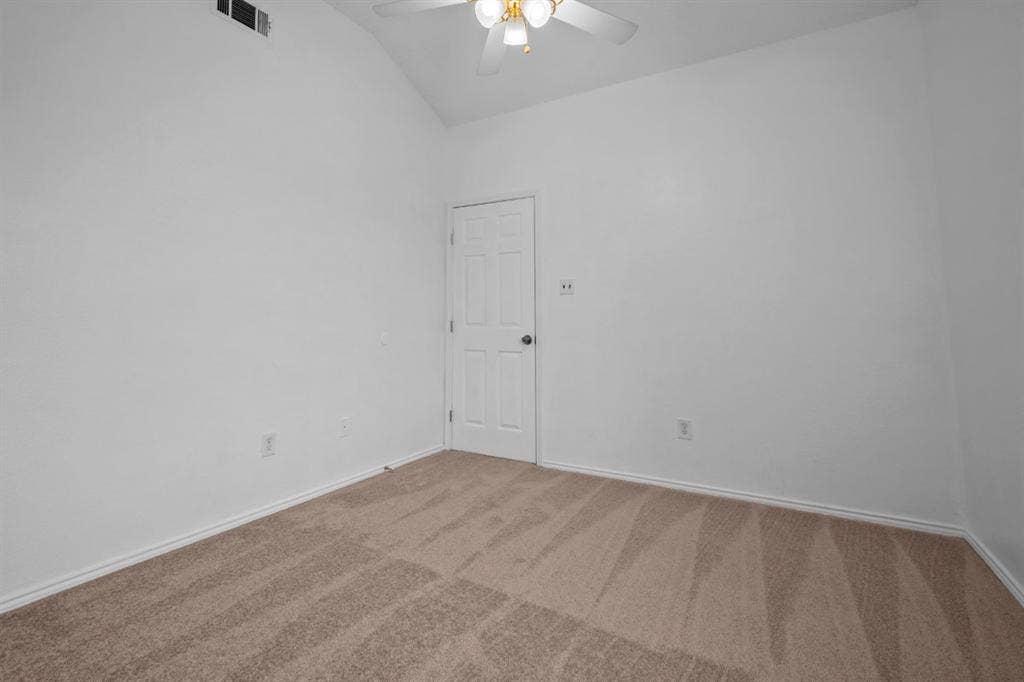 1 BR in Arlington