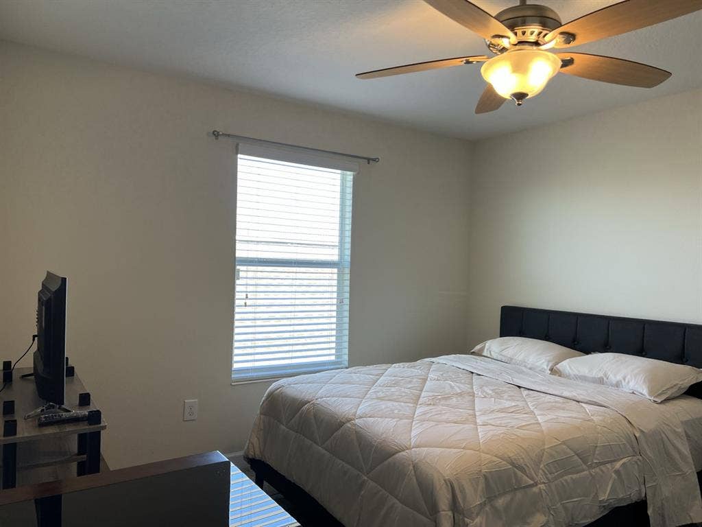 1 room upstairs near Epcot.