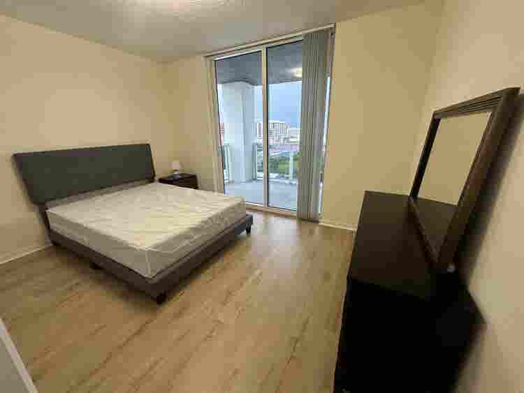 MASTER  BEDROOM!!!!!!