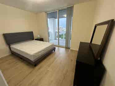 PRIVATE BEDROOM!!!!!!