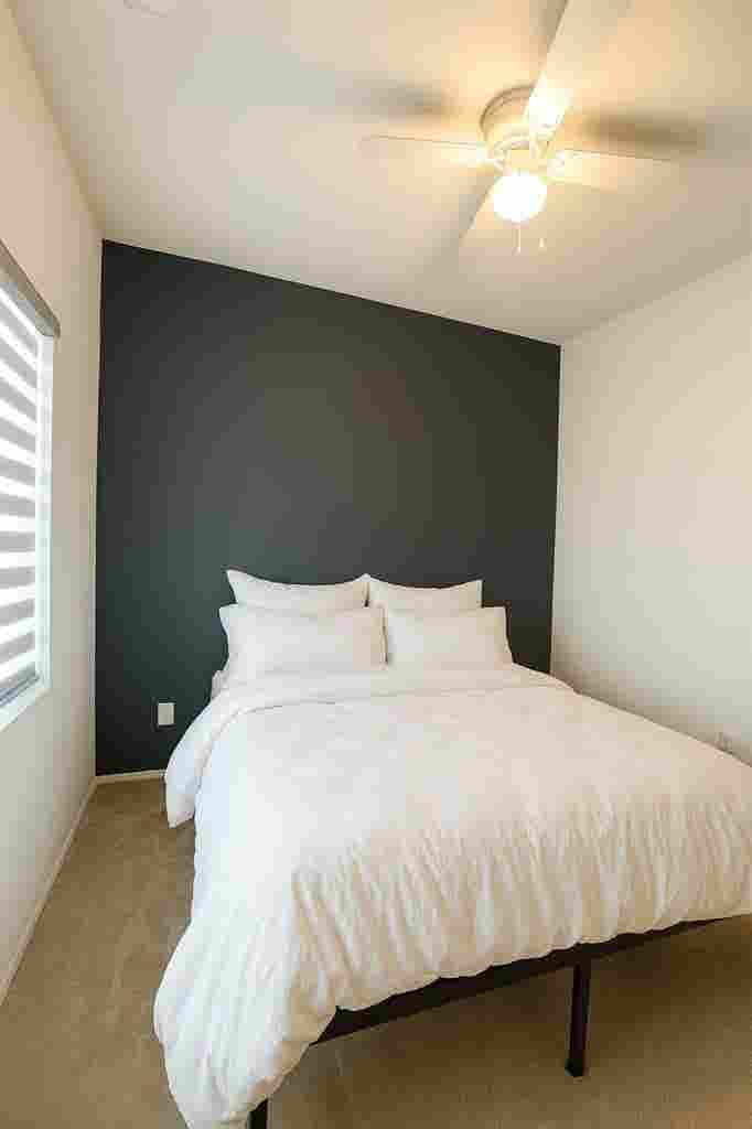 Clean Room #1 w/ private bathroom
