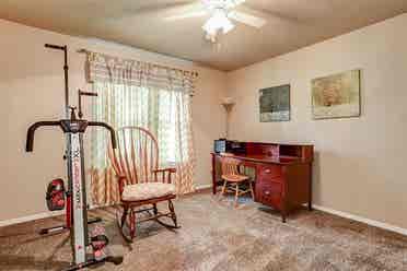 Private room for rent in Benbrook!