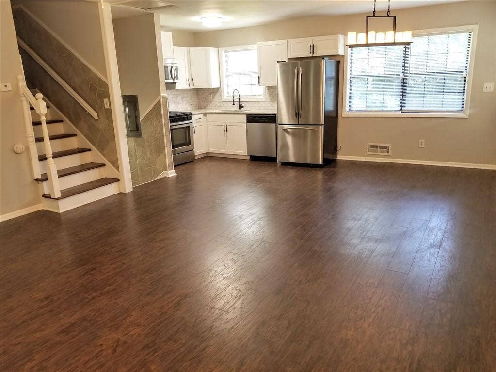 New room available for rent in GA! 