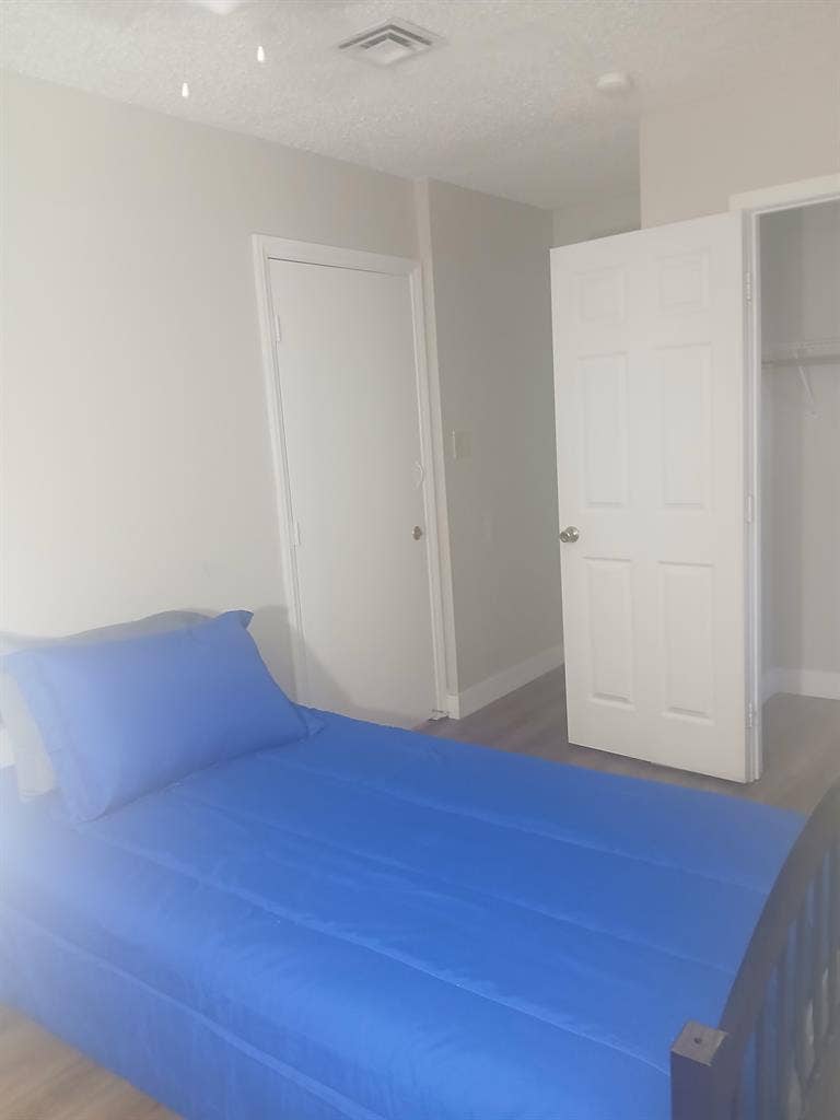 Fully Furnished Senior Room Rental