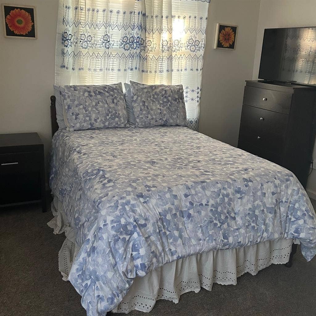 Furnished Room - all utilities incl