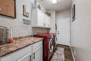 King Furn. Lg. Room, 2-Story House