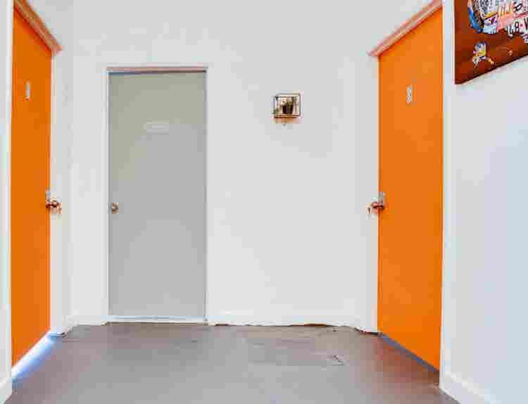 Roomates - Students Welcome