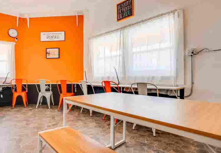 Roomates - Students Welcome