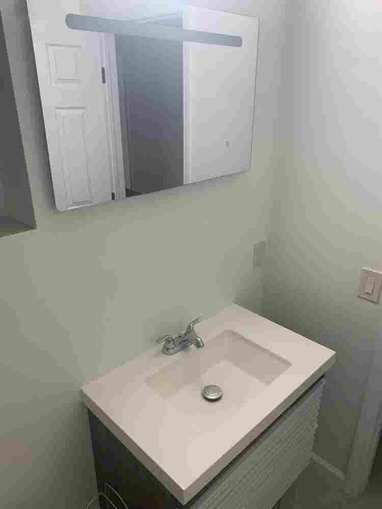 Roomates - Students Welcome