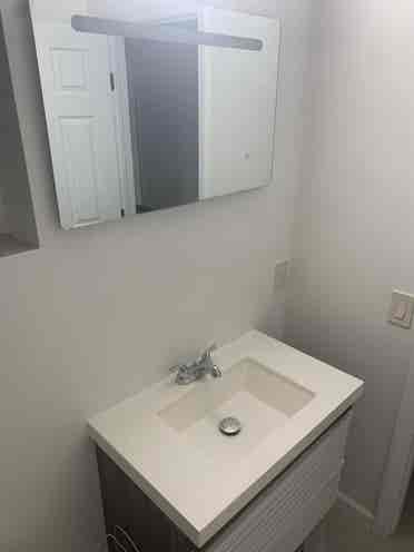 Roomates - Students Welcome