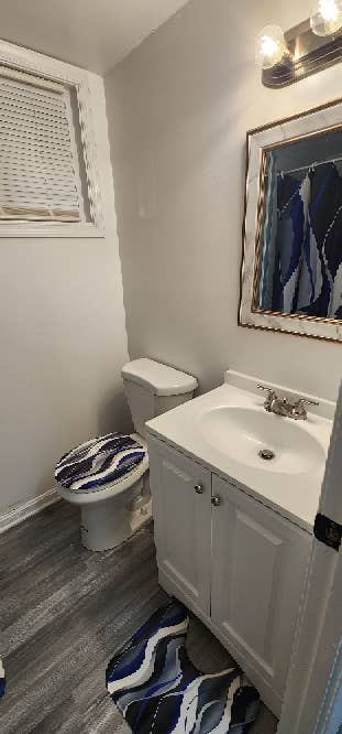 A furnished room in DC Metropolitan