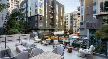 Luxury DTLA w/ Unbeatable Amenities