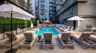 Luxury DTLA w/ Unbeatable Amenities