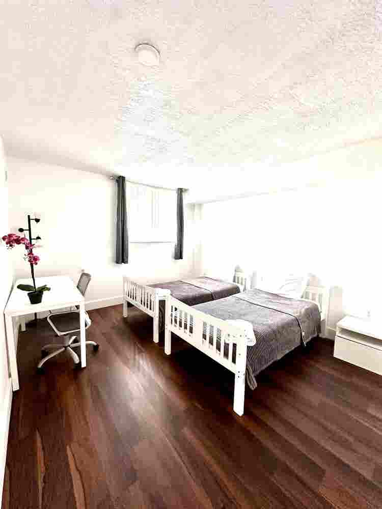 Master bedroom
with private bath