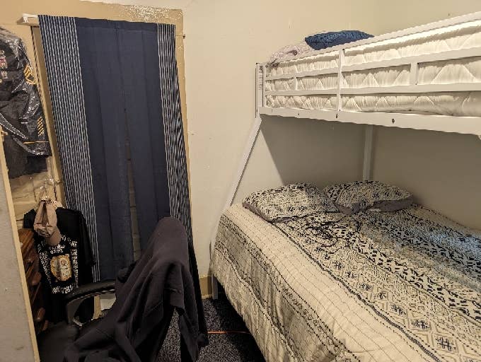 Room available in Junction City, KS