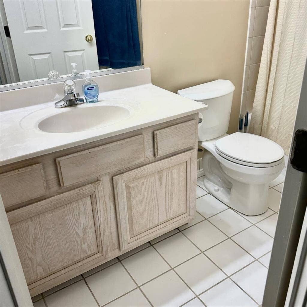 Room available in Laurel