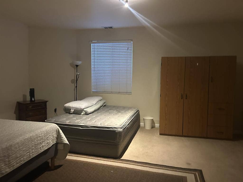 Spacious Private Room