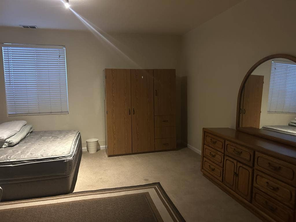 Spacious Private Room