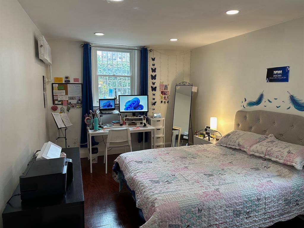 Furnished room in East Flatbush