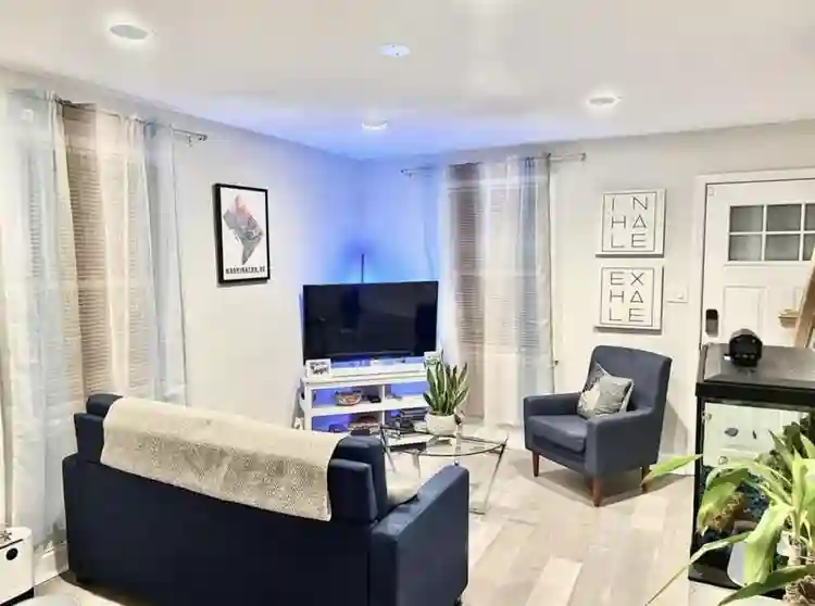 Deanwood NE DC Room 🏳️🌈