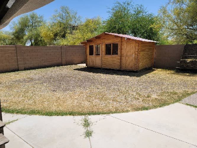 Room available near Queen Creek/STV