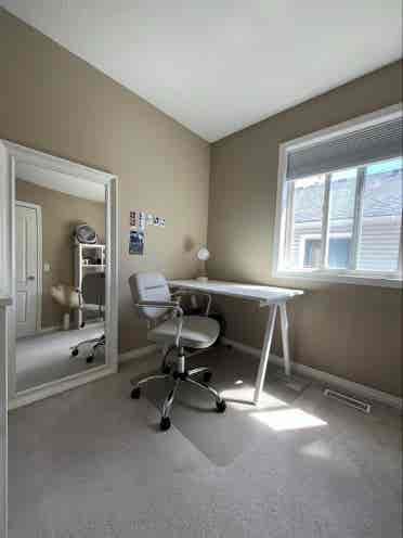 Furnished 1 bedroom in a townhouse