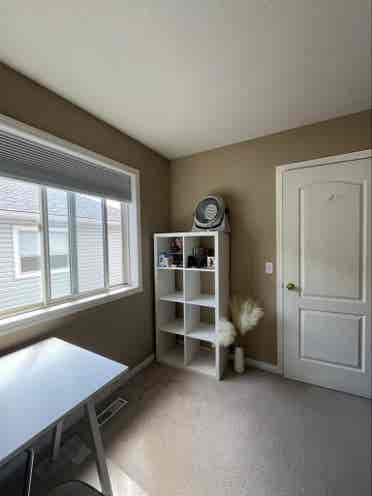Furnished 1 bedroom in a townhouse