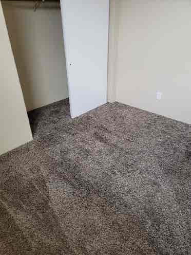 BIG ROOM FOR RENT IN MILLCREEK