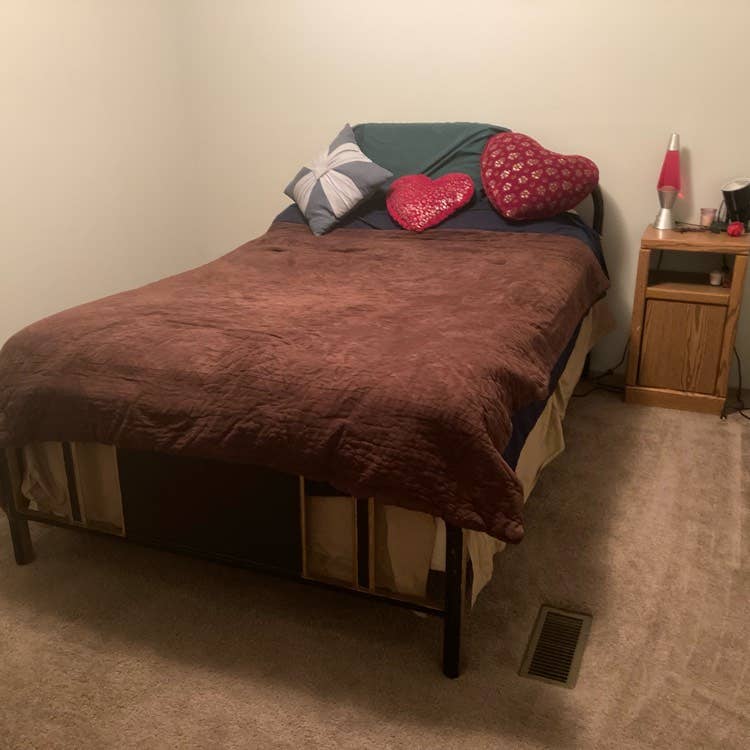 Roommate wanted