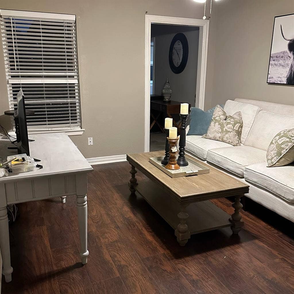 Private Room in Garland Available