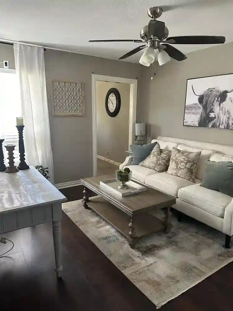 Private Room in Garland Available