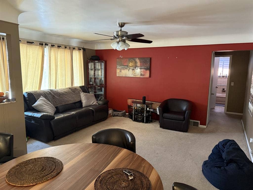 Semi-Furnished Single Bedroomm