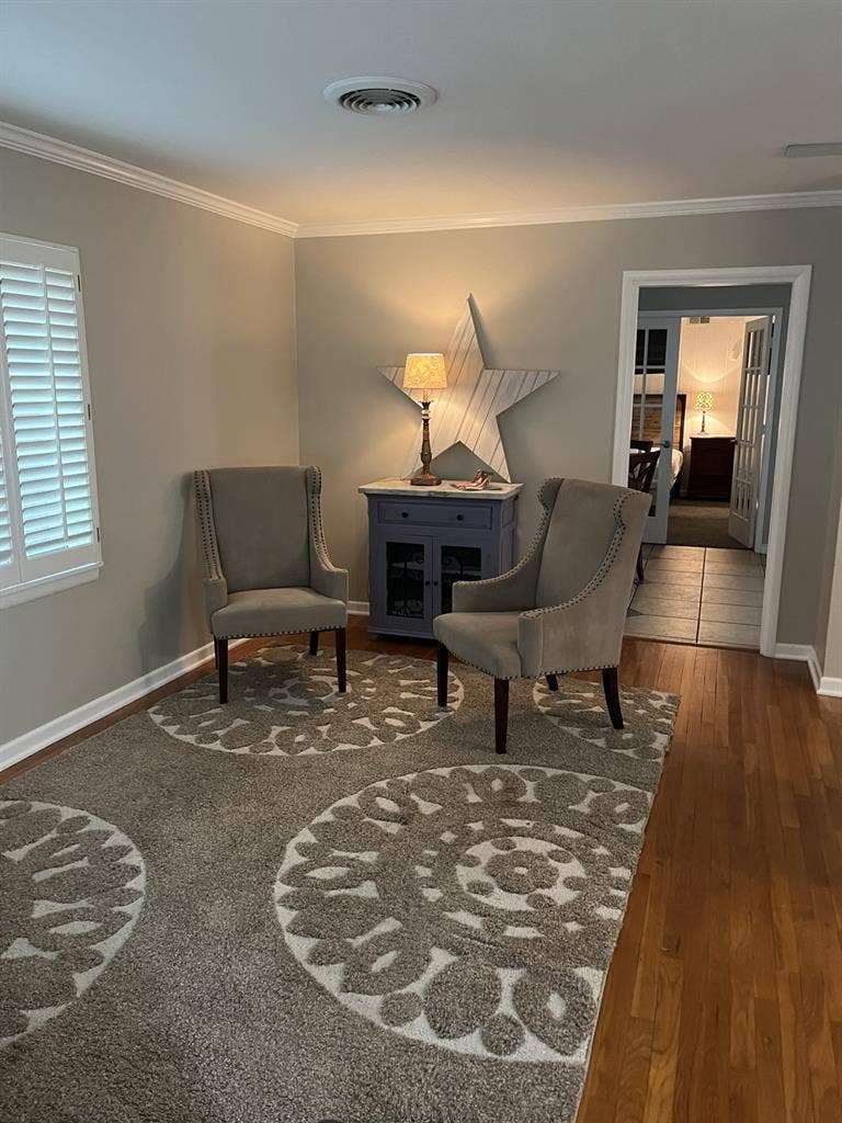 Luxury Home near UNTHSC & Downtown