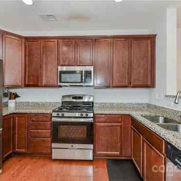 Northlake/ Concord mills townhouse