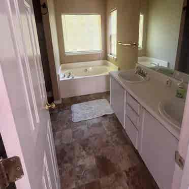 private bath walk in closet room